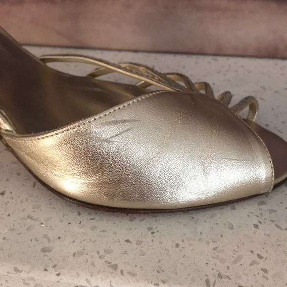 Stuart Weitzman Holiday Heels 👠 - Picture 3 of 8